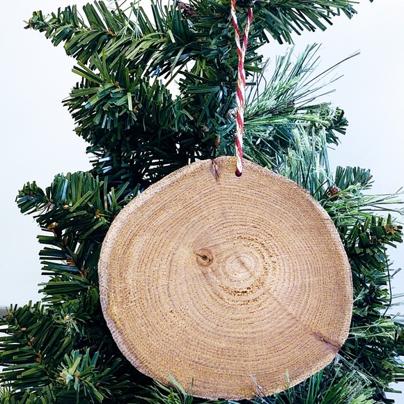 Hand Crafted Natural Wood Christmas Ornament Decoupage Deer Napkin/Tree Decor - Picture 2 of 3